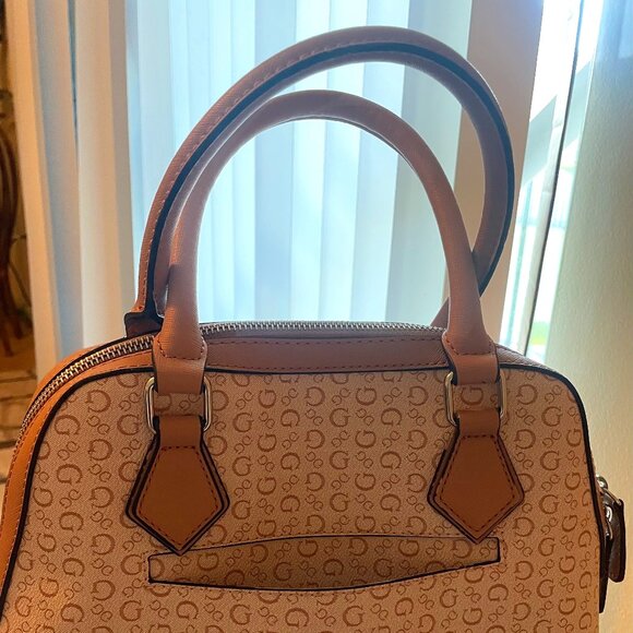**SOLD** GUESS ALMA-style Bowler Carryall Bag - Picture 4 of 10